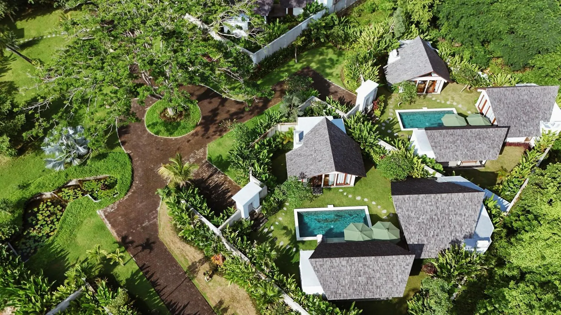 Arpana Luxury Private Pool Villas 짐바란